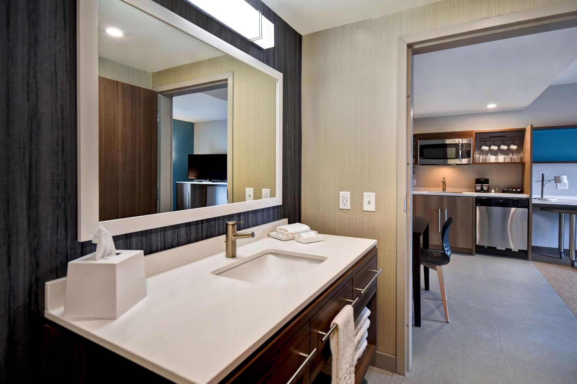 Home2 Suites By Hilton Bowling Green, Oh Экстерьер фото
