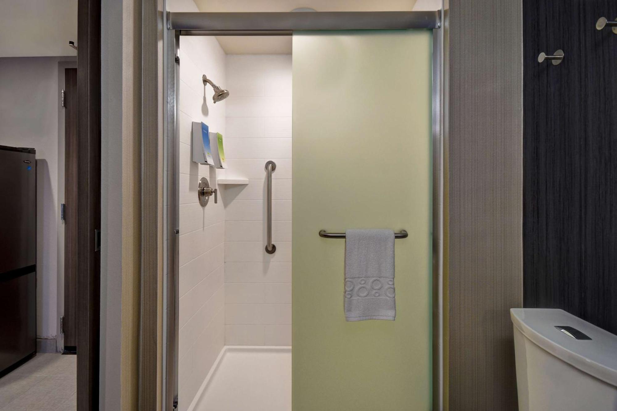 Home2 Suites By Hilton Bowling Green, Oh Экстерьер фото
