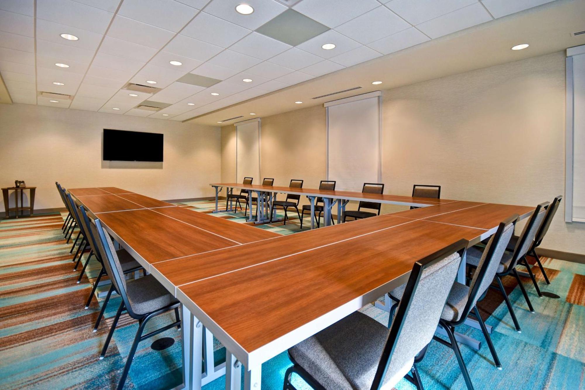 Home2 Suites By Hilton Bowling Green, Oh Экстерьер фото